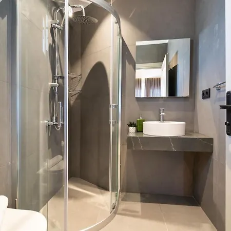 Korunakli Bahceli Villa Fethiye
